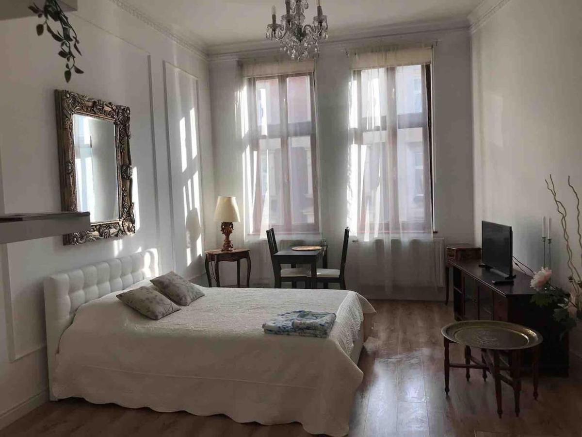 Studio Appartment In Old Town クラクフ エクステリア 写真