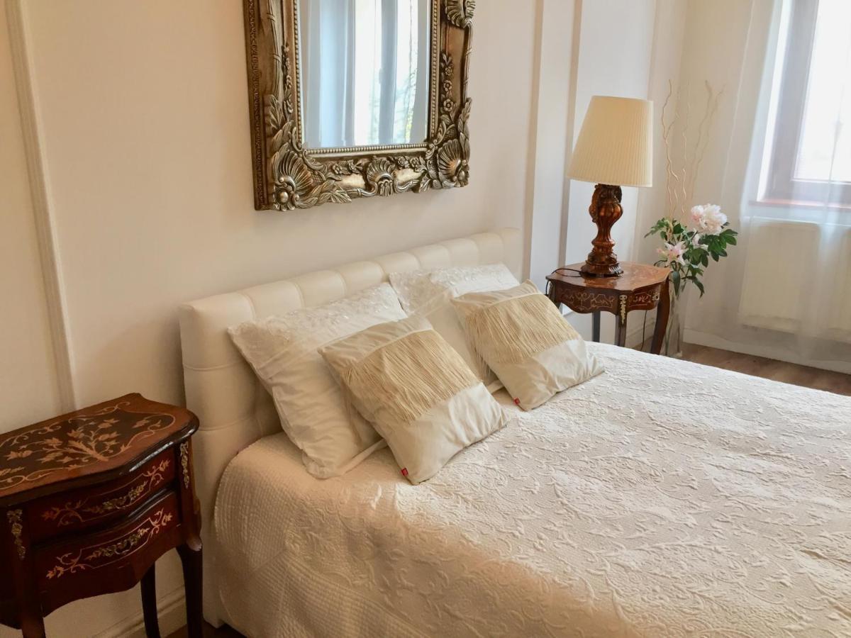 Studio Appartment In Old Town クラクフ エクステリア 写真